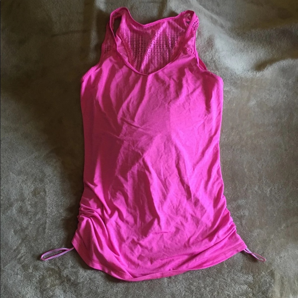 Lululemon top 6